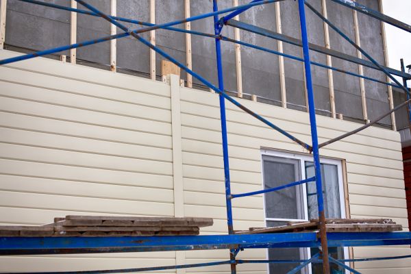 Loose Cladding Repair in Bella Vista